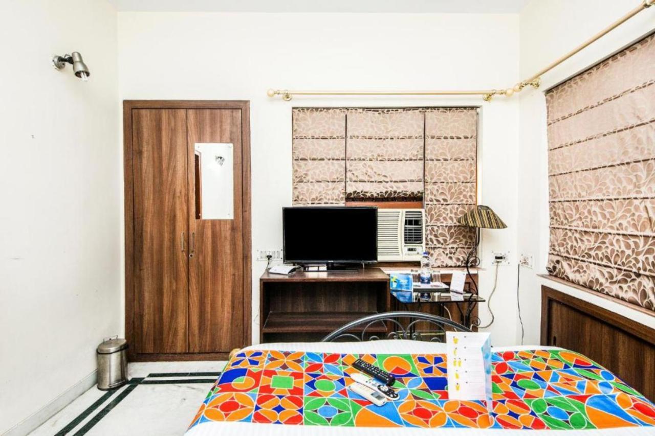 Hotel Ullash Residency: Spacious Salt Lake Retreat with Parking Salt Lake City Exterior photo